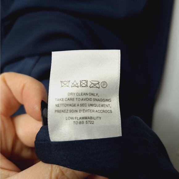 Elegant Navy Blue Evening Gown - Picture 11 of 12